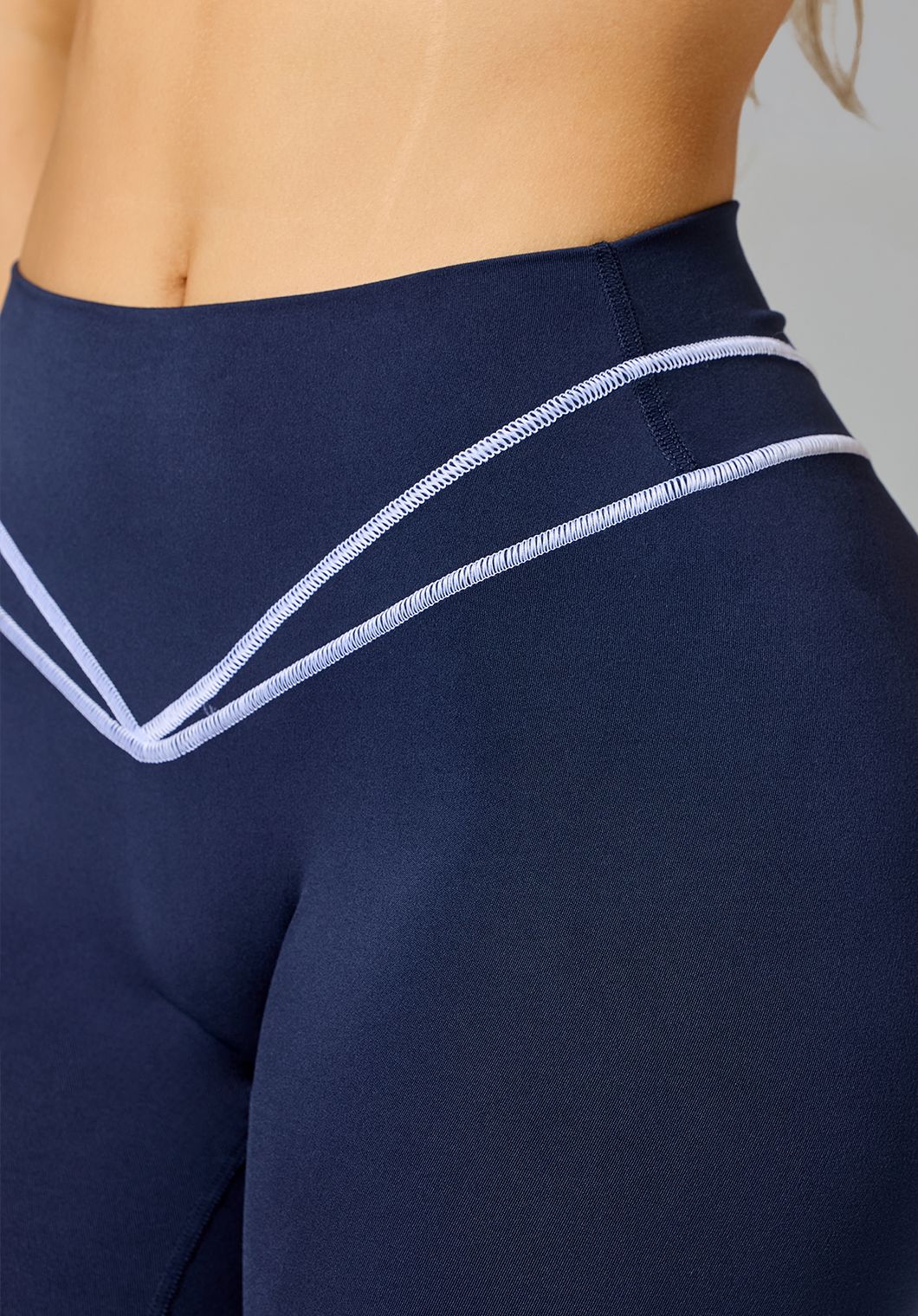 Reluna™ Contrast Icon Sculptseam® Plus High-Rise Legging Nightshade
