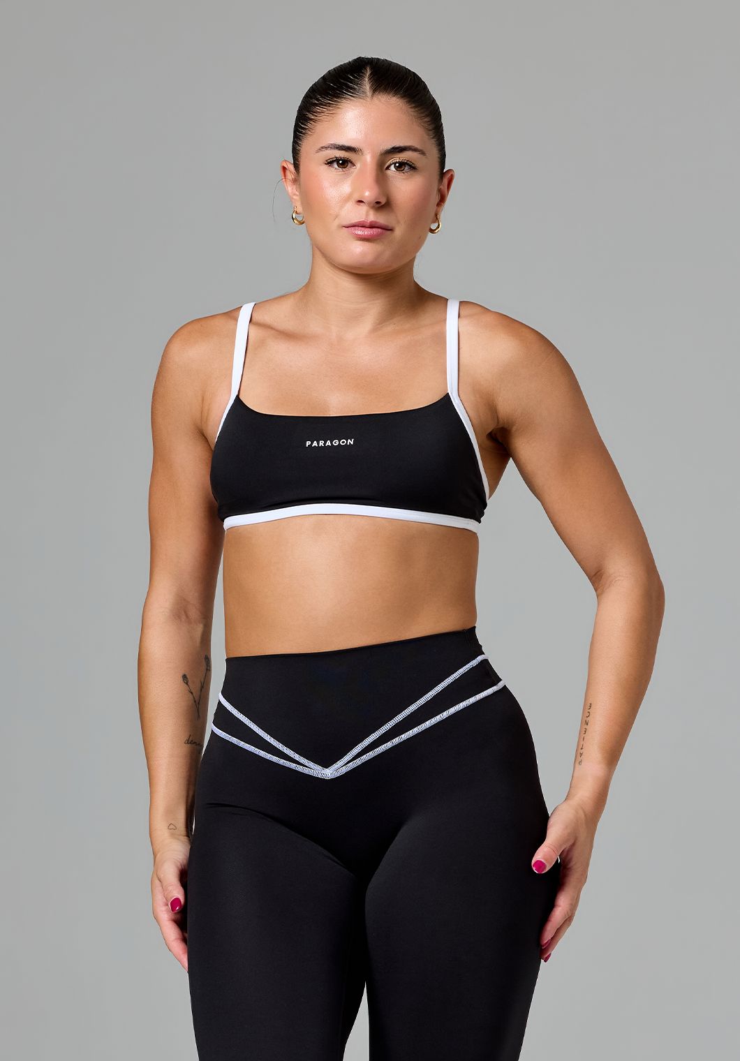 Reluna™ Contrast Square Neck Sports Bra Black