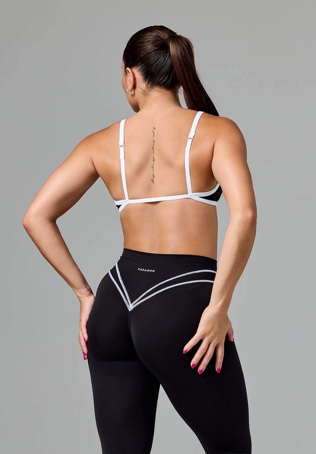 Reluna™ Contrast Square Neck Sports Bra Black