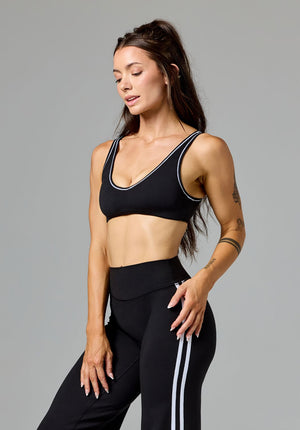 Reluna™ Contrast V-Neck Sports Bra Black
