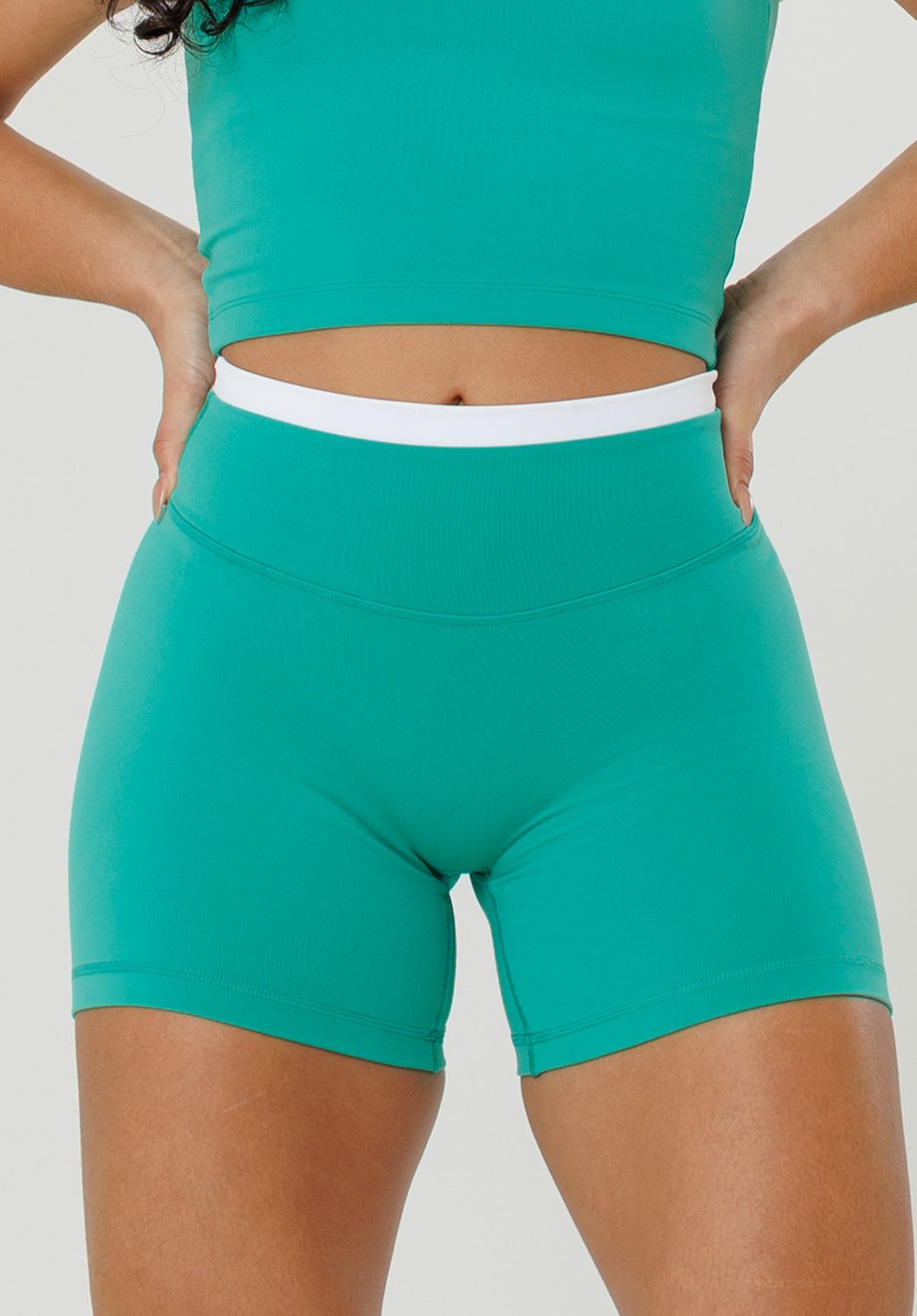 Reluna Double-Layer High-Rise Sculptseam® Plus Short 5" Dark Mint