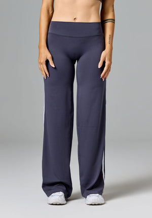 Reluna™ Double Stripe Sculptseam® Mid-Rise Straight Leg Pant Regular Charcoal