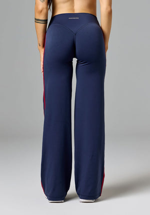 Reluna™ Double Stripe Sculptseam® Mid-Rise Straight Leg Pant Regular Nightshade