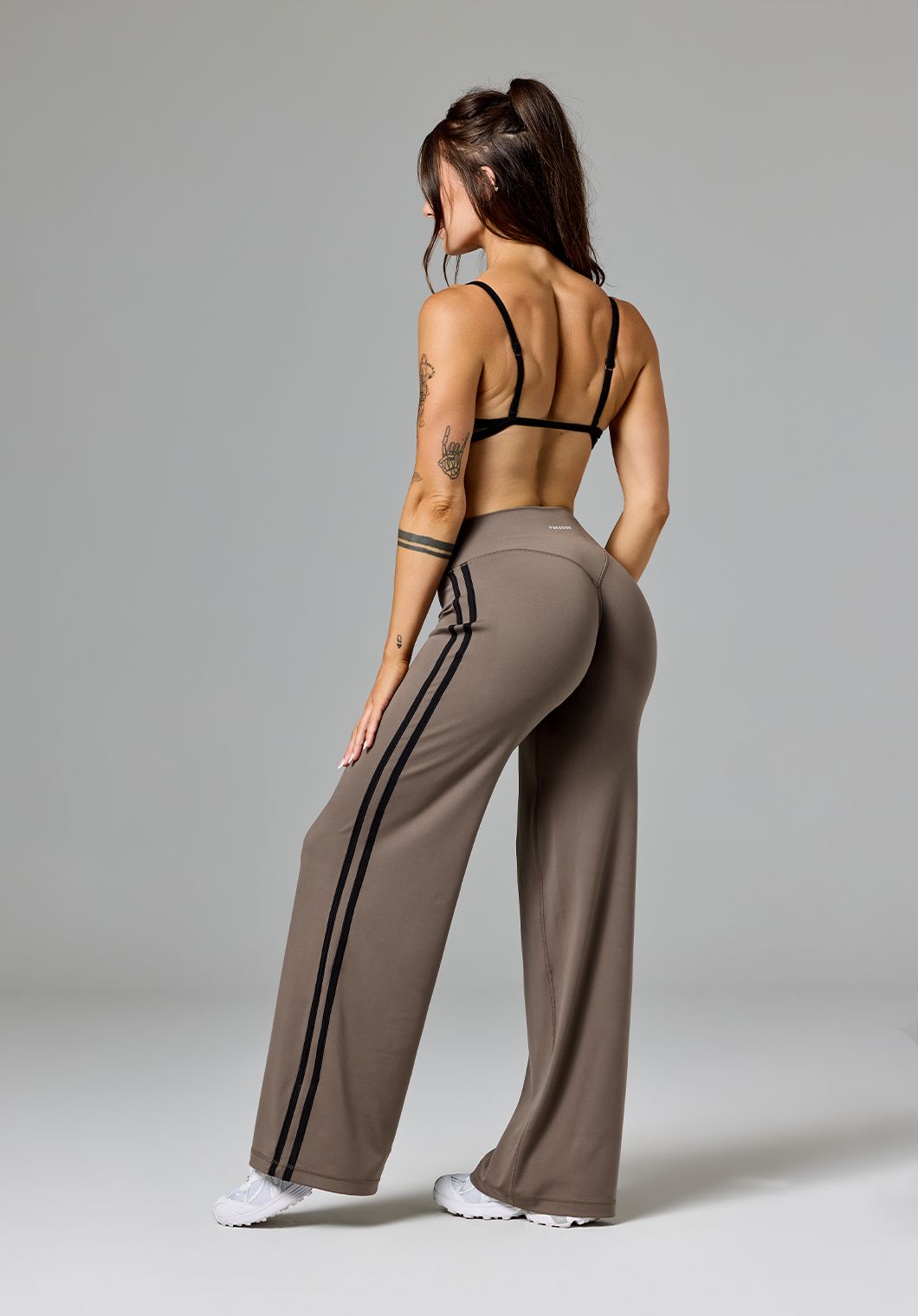 Reluna™ Double Stripe Sculptseam® Mid-Rise Straight Leg Pant Regular Thyme