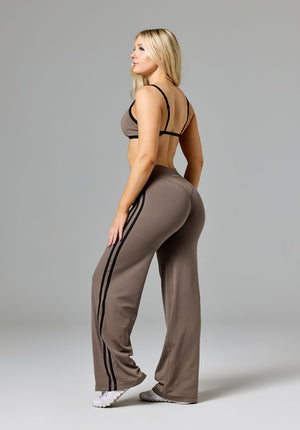 Reluna™ Double Stripe Sculptseam® Mid-Rise Straight Leg Pant Short Thyme