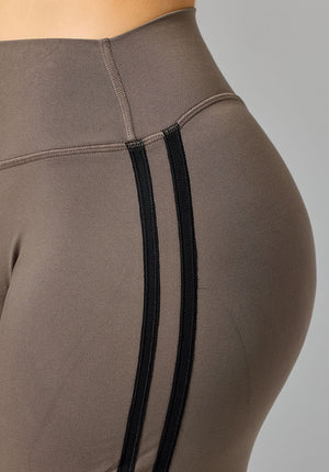 Reluna™ Double Stripe Sculptseam® Mid-Rise Straight Leg Pant Short Thyme