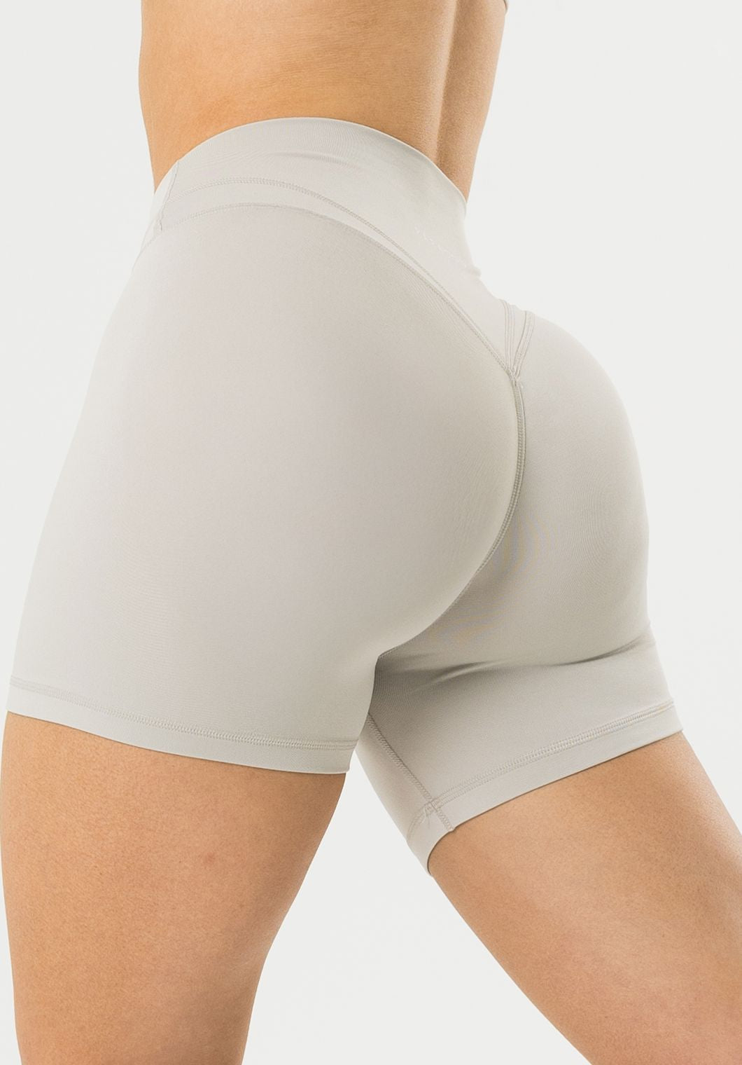 Reluna™ Icon High-Rise Sculptseam® Plus Short 5” Pearl Grey