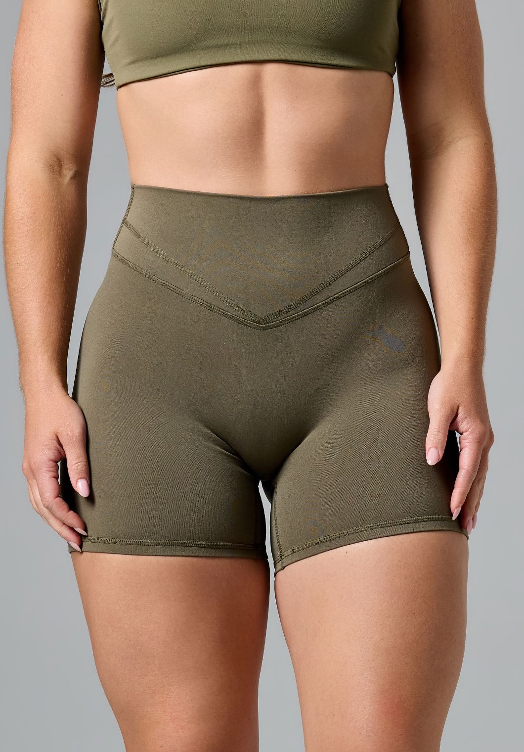 Reluna™ Icon High-Rise Sculptseam® Plus Short 5” Everglades