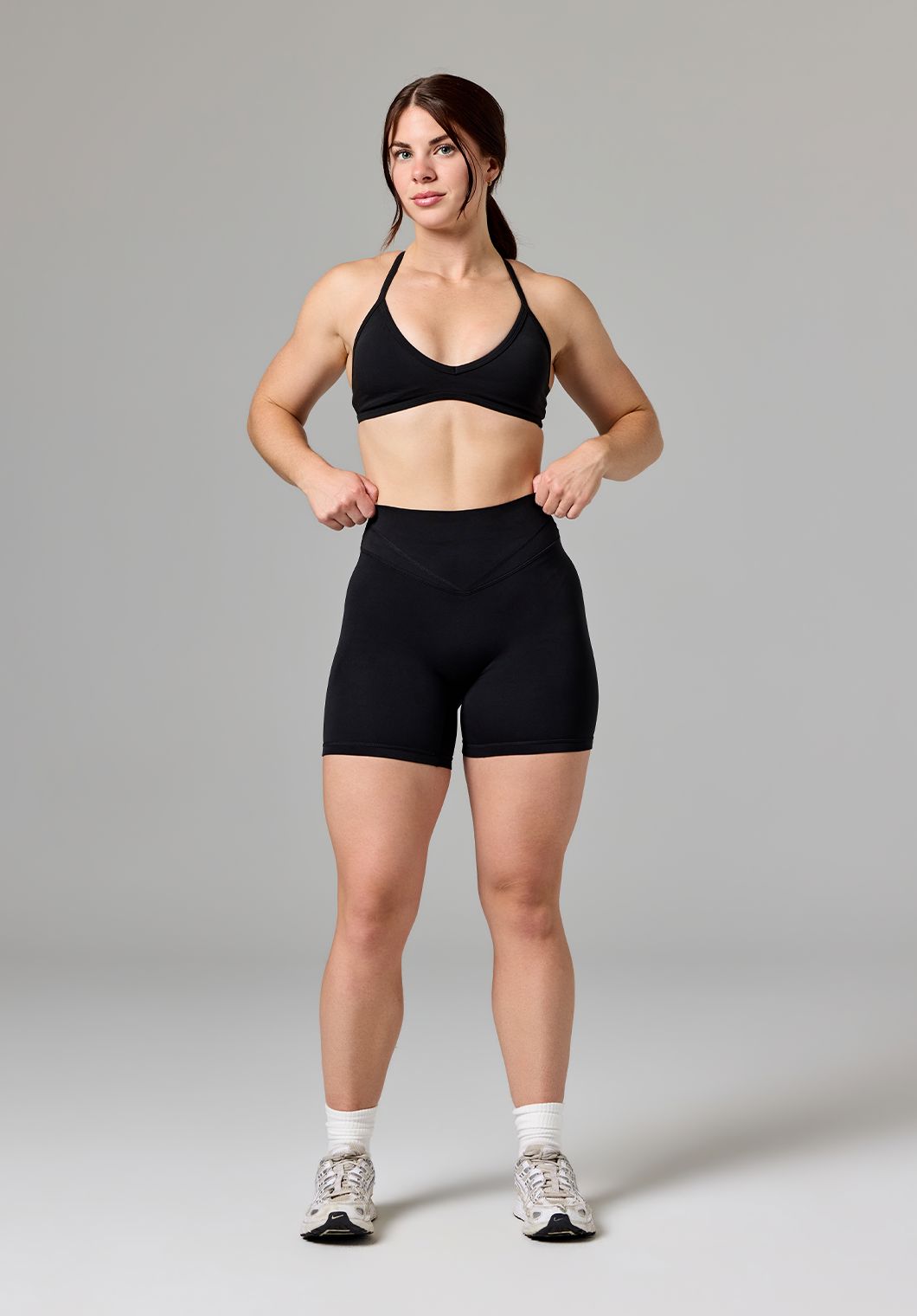 Reluna Icon High-Rise Sculptseam® Plus Short 6” Black
