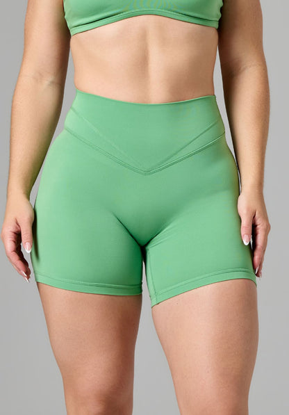 Reluna™ Icon High-Rise Sculptseam® Plus Short 6” Matcha