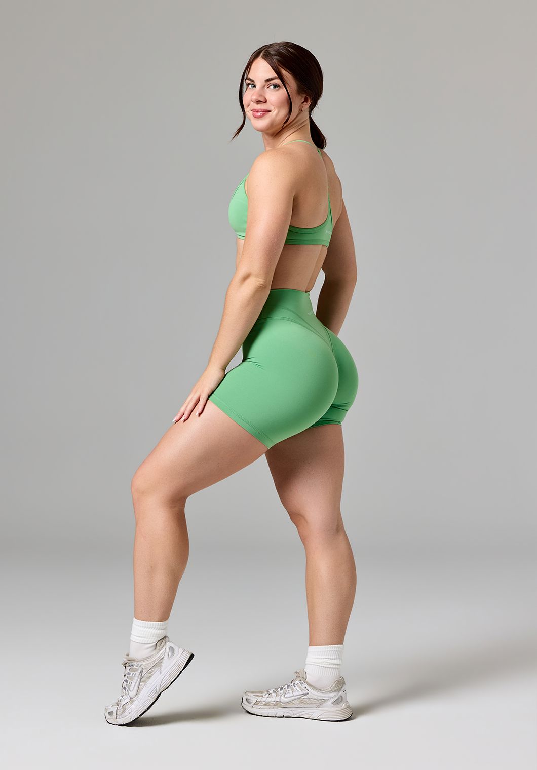 Reluna™ Icon High-Rise Sculptseam® Plus Short 6” Matcha