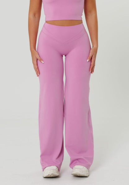 Reluna™ Icon High-Rise Sculptseam® Plus Straight Leg Pant Short- Tulip