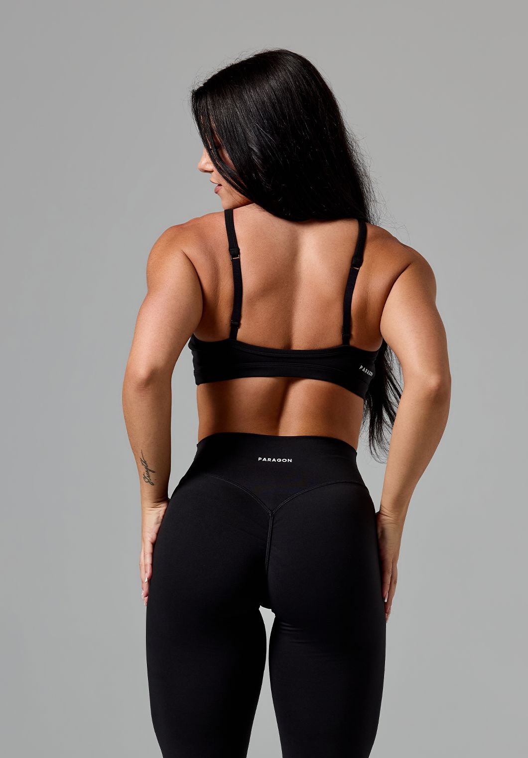 Reluna™ Monochrome Double-Layer Sports Bra Black