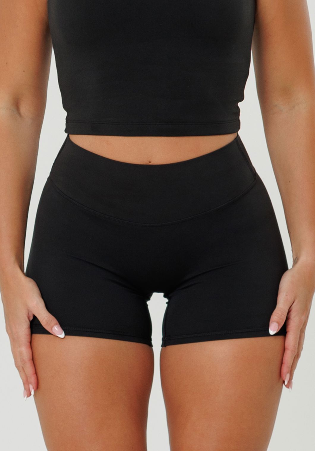 Reluna™ Original Sculptseam® Plus Mid-Rise Short 5" Black
