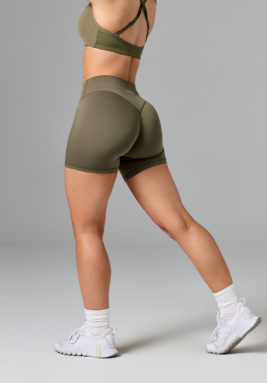 Reluna™ Original Sculptseam® Plus Mid-Rise Short 5" Everglades