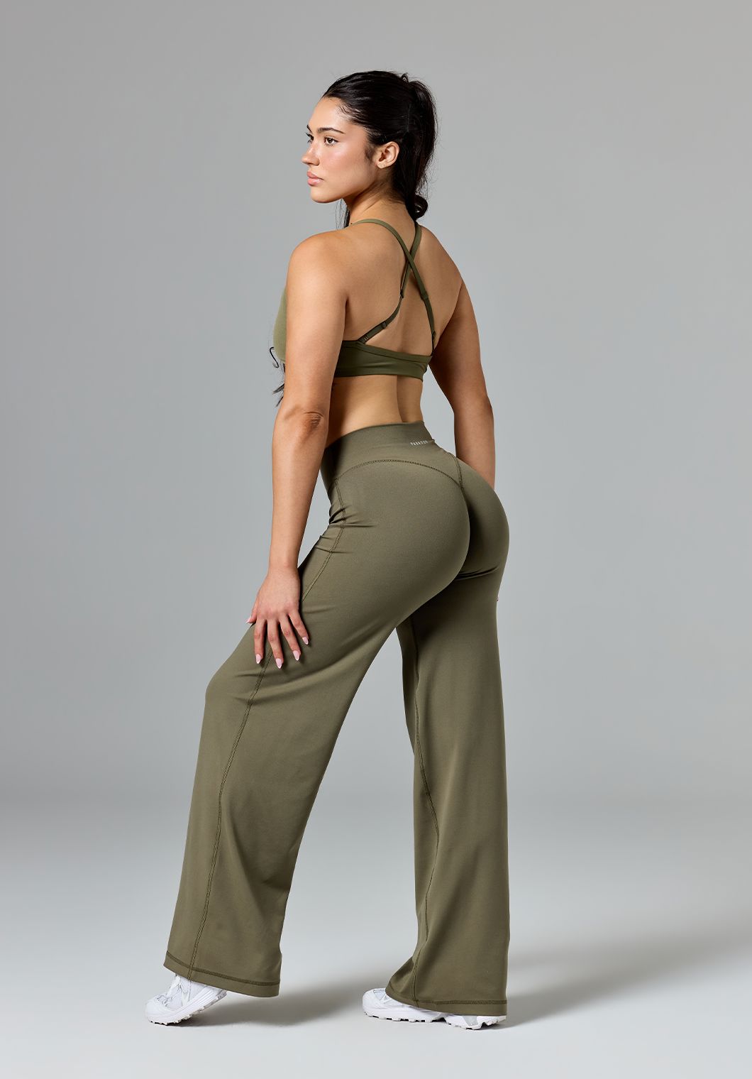Reluna™ Original Sculptseam® Mid-Rise Straight Leg Pant Regular Everglades