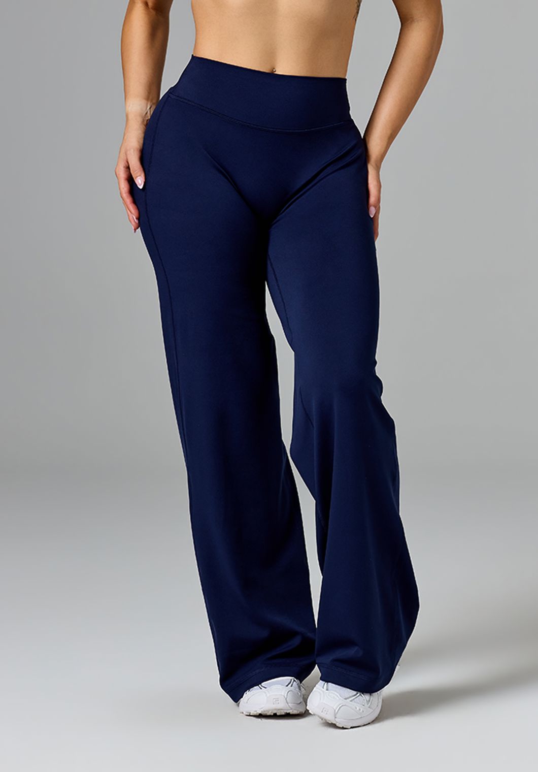Reluna™ Original Sculptseam® Mid-Rise Straight Leg Pant Regular Ink