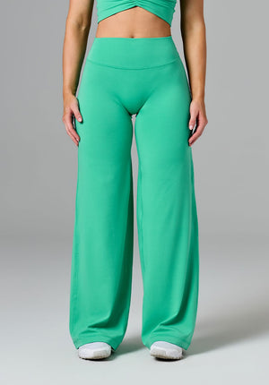 Reluna™ Original Sculptseam® Mid-Rise Straight Leg Pant Short Palm Leaf