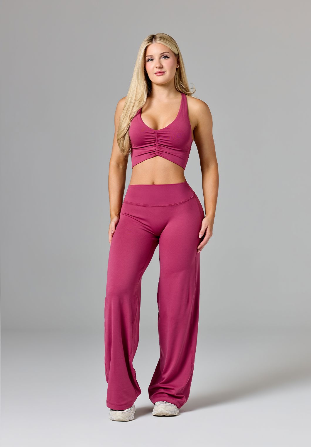 Reluna™ Original Sculptseam® Mid-Rise Straight Leg Pant Short Raspberry