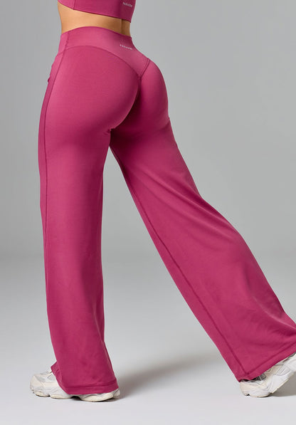 Reluna™ Original Sculptseam® Mid-Rise Straight Leg Pant Short Raspberry