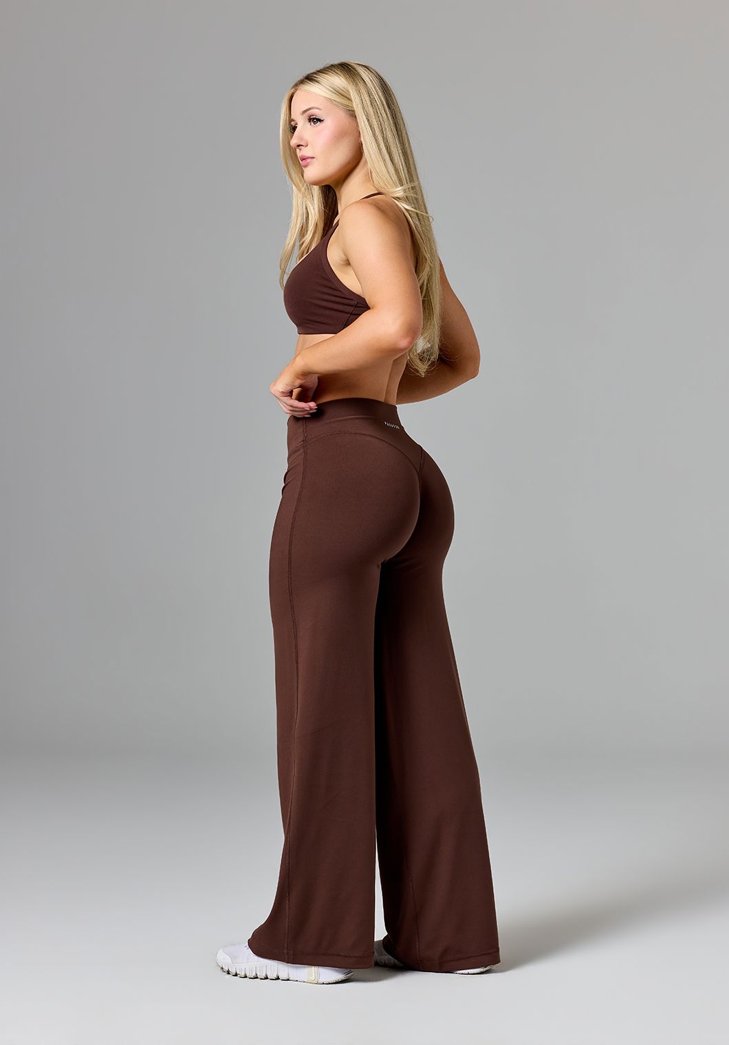 Reluna™ Original Sculptseam® Mid-Rise Straight Leg Pant Short Walnut
