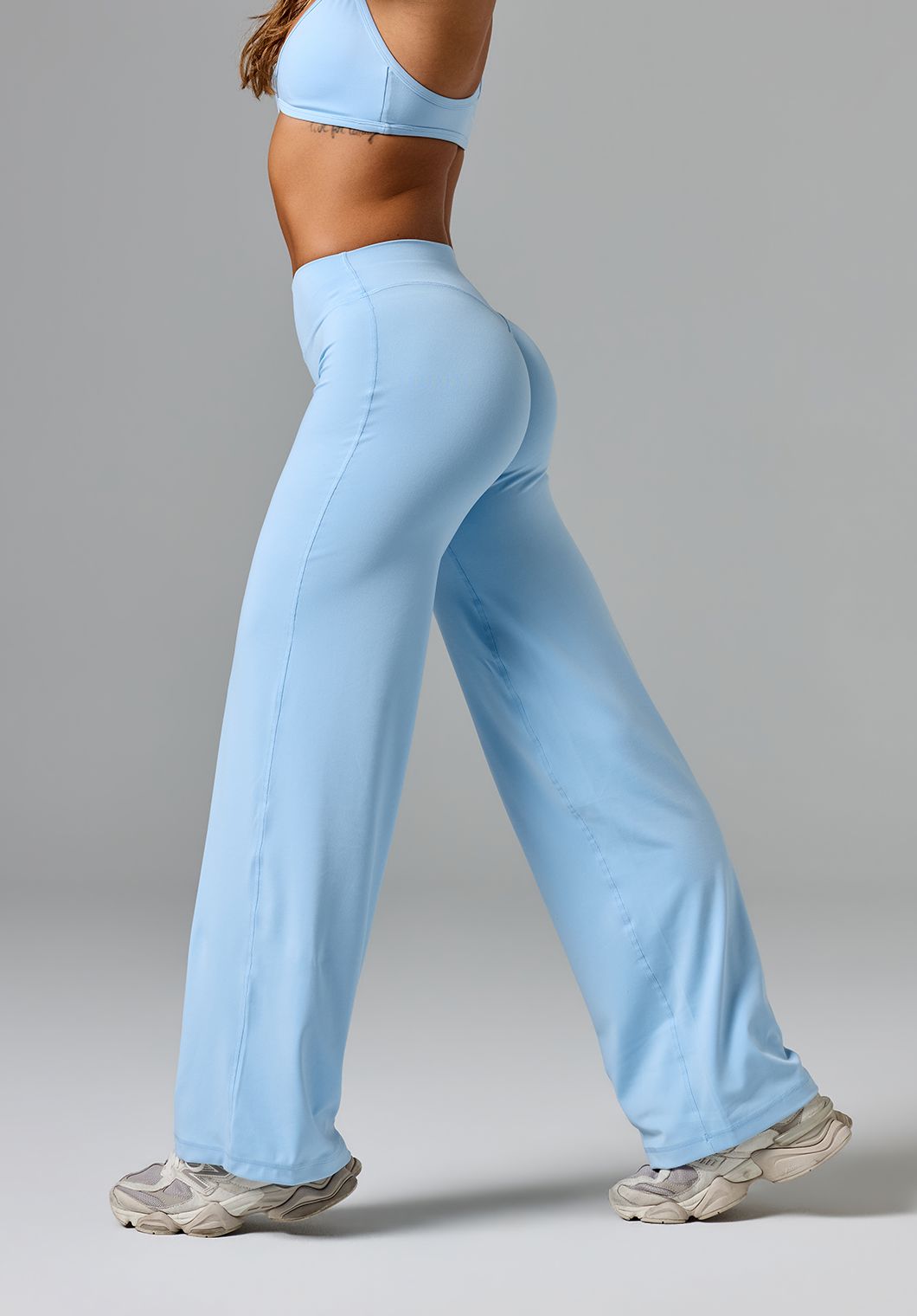 Reluna™ Original Sculptseam® Low-Rise Straight Leg Pant Regular Vapor