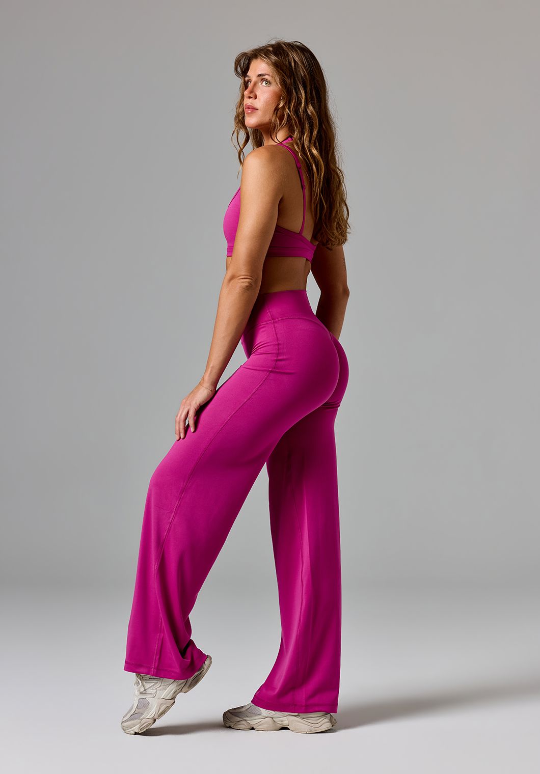 Reluna™ Original Sculptseam® Mid-Rise Straight Leg Pant Regular Berry