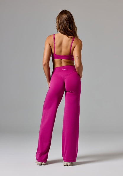 Reluna™ Original Sculptseam® Mid-Rise Straight Leg Pant Regular Berry