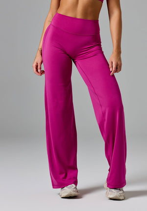 Reluna™ Original Sculptseam® Mid-Rise Straight Leg Pant Regular Berry