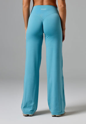 Reluna™ Original Sculptseam® Mid-Rise Straight Leg Pant Regular Mineral