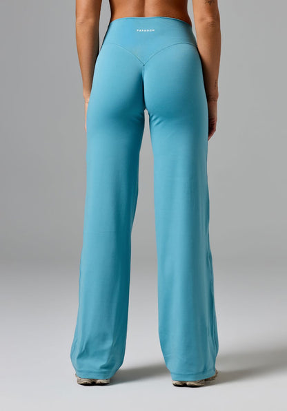 Reluna™ Original Sculptseam® Mid-Rise Straight Leg Pant Regular Mineral