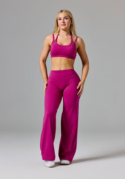 Reluna™ Original Sculptseam® Mid-Rise Straight Leg Pant Short Berry