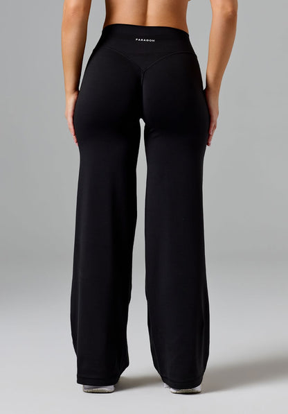 Reluna™ Original Sculptseam® Mid-Rise Straight Leg Pant Short Black