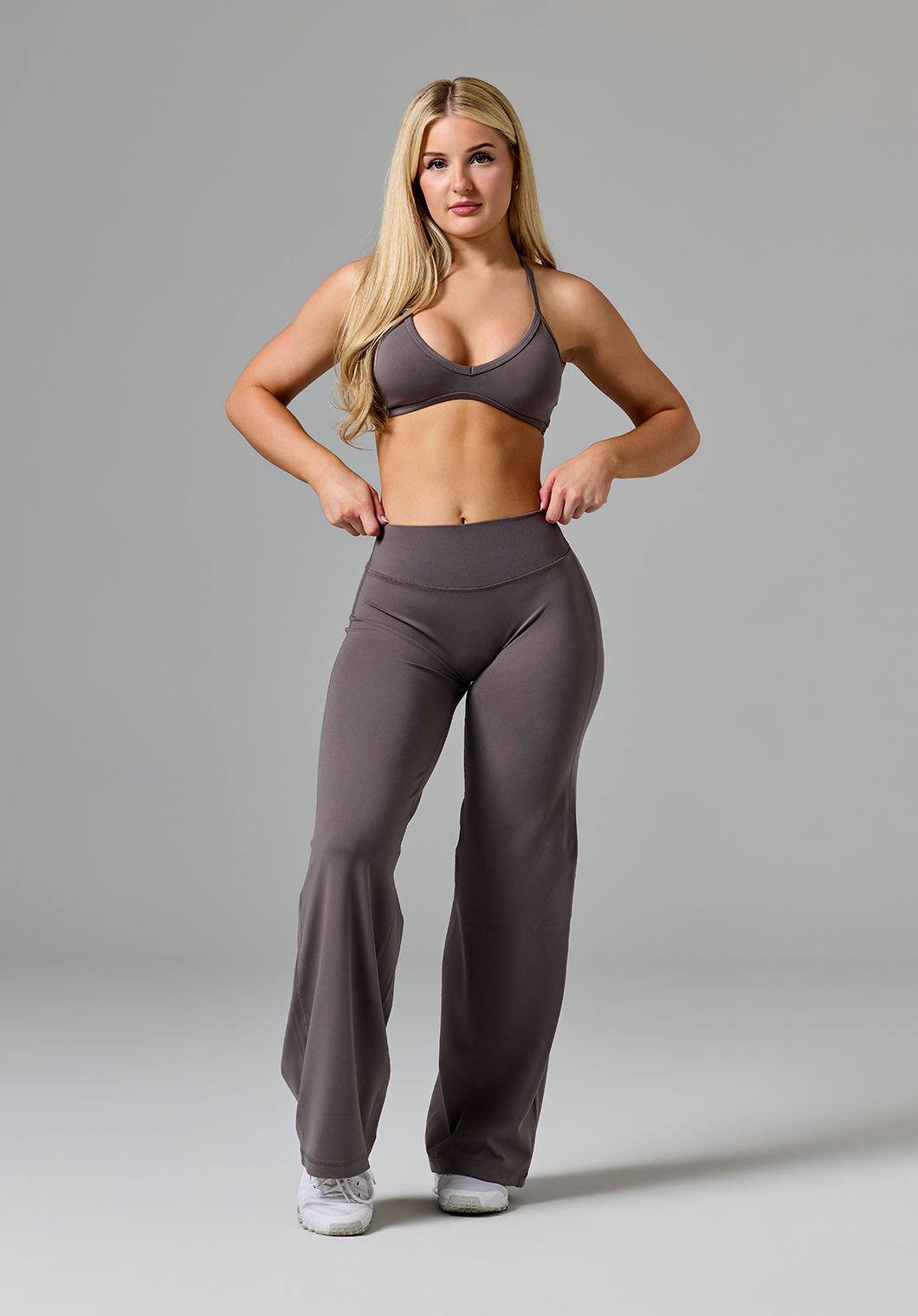 Reluna™ Original Sculptseam® Mid-Rise Straight Leg Pant Short Cement