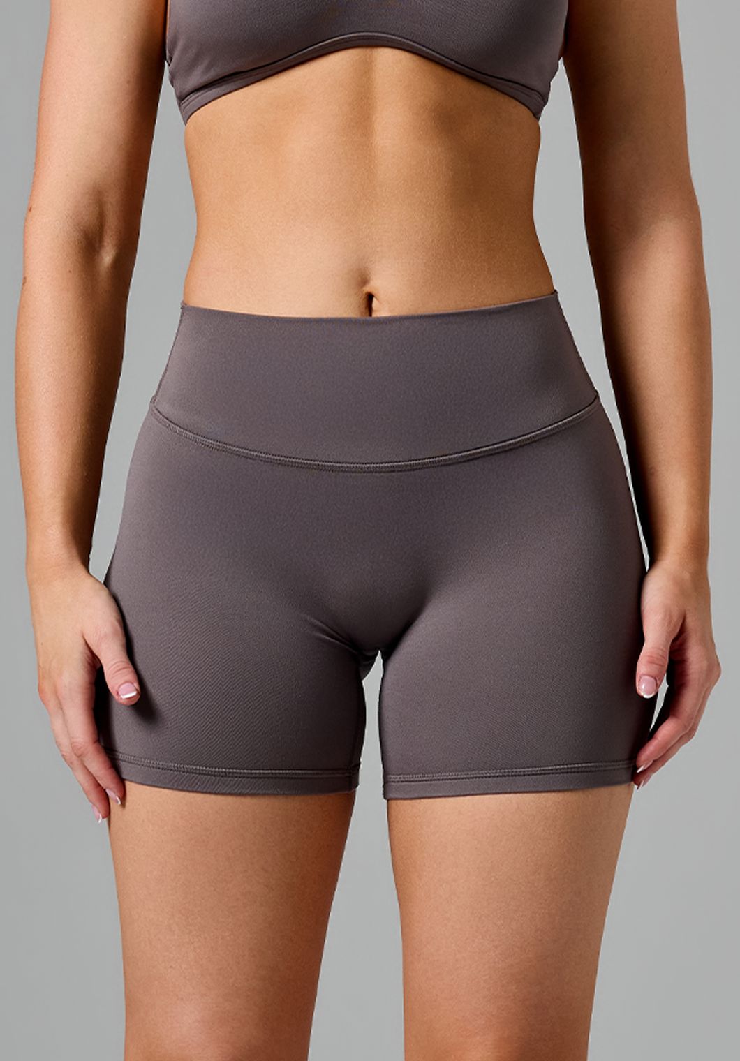 Reluna™ Original Sculptseam® Plus Mid-Rise Short 5" Cement