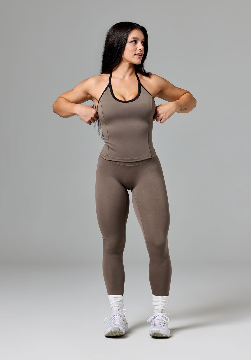 Reluna™ SmoothHold™ Contrast Halter Top Thyme