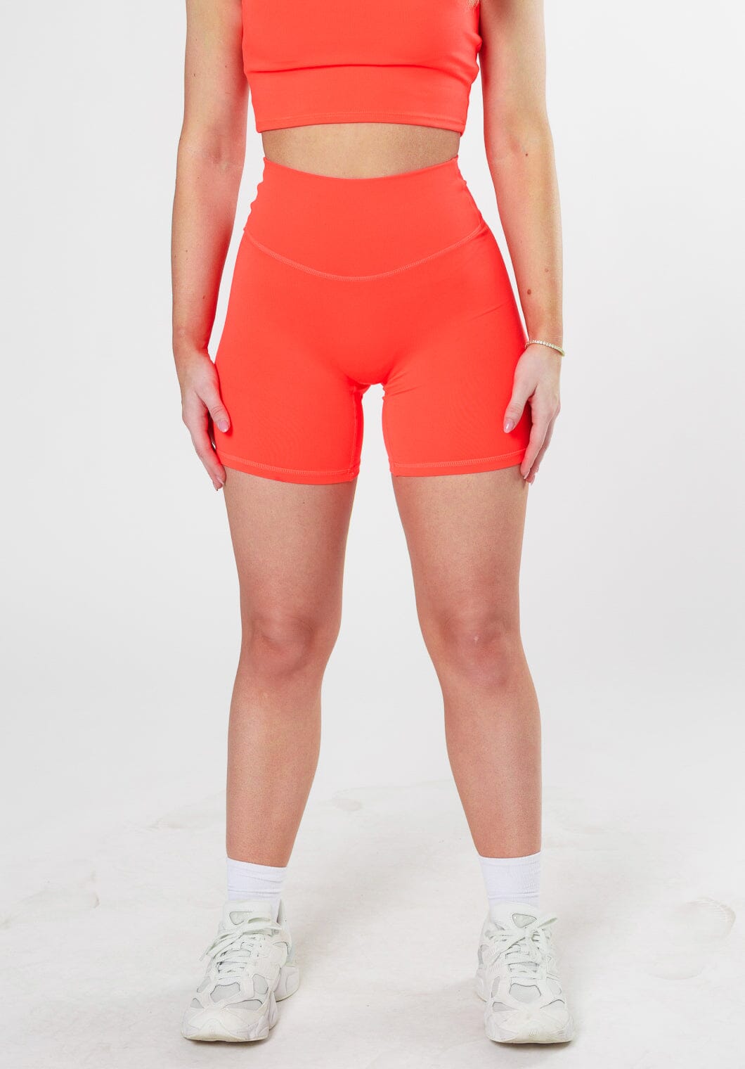 Reluna Original High-Rise Sculptseam® Short 6" Hibiscus